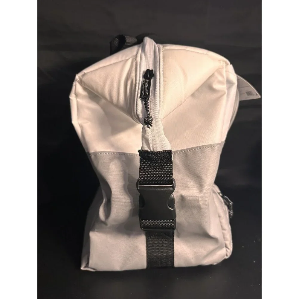 NWT Igloo 36 Can Maxcold Snapdown‎ Cooler Bag - White/Gray